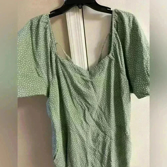 Loft beach romper polka dot square neck with pockets ruched back. Large. NWT - Picture 2 of 11